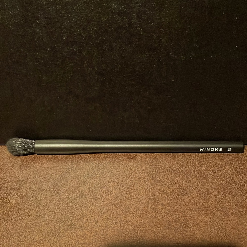 3/$12 Wingme #15 Blending Brush